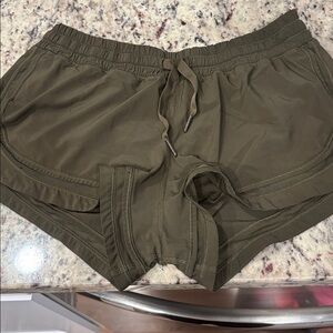 Lululemon Sz 8 Dark Green Workout Shorts Gym Casual School Sport Practice Lounge